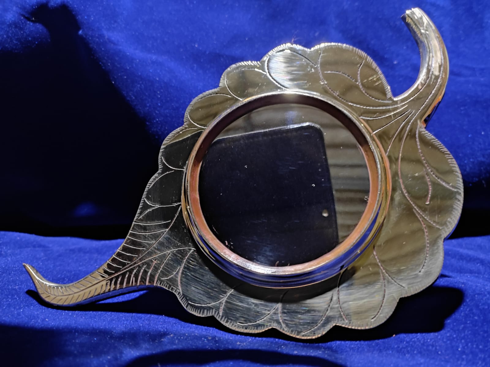 Aranmula Kannadi mirror detail 2